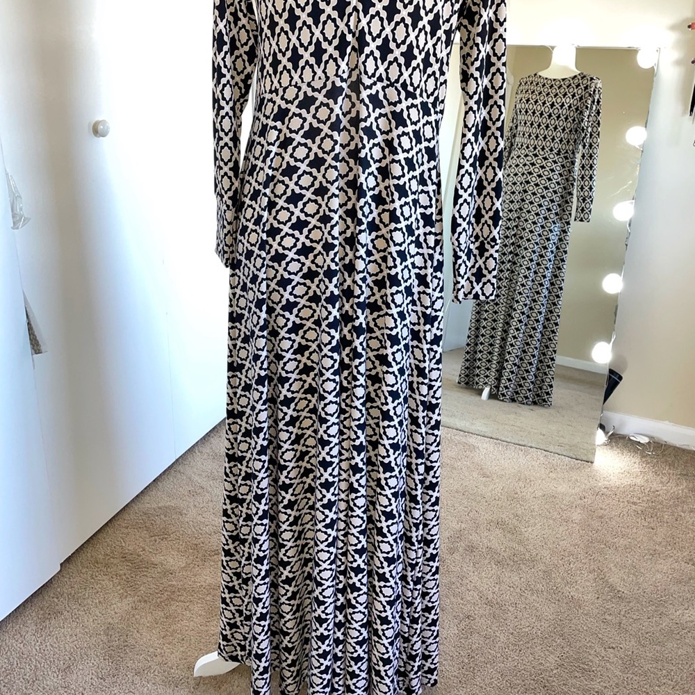 NWT BLACK AND WHITE DRESS